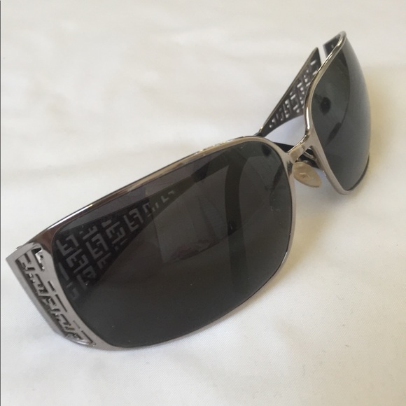 Fendi Metal Frame Sunglasses main image 7